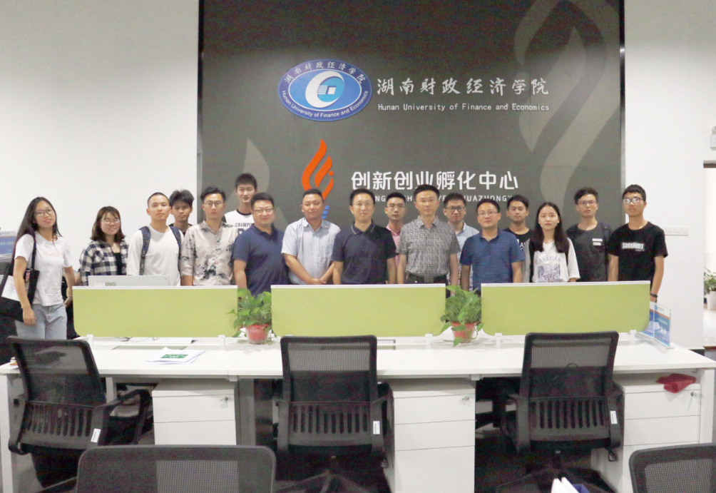 1526036018509021010.png 1526036018509021010.png