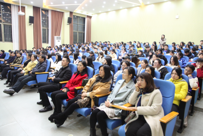 1542880277028008936.png 听课.png