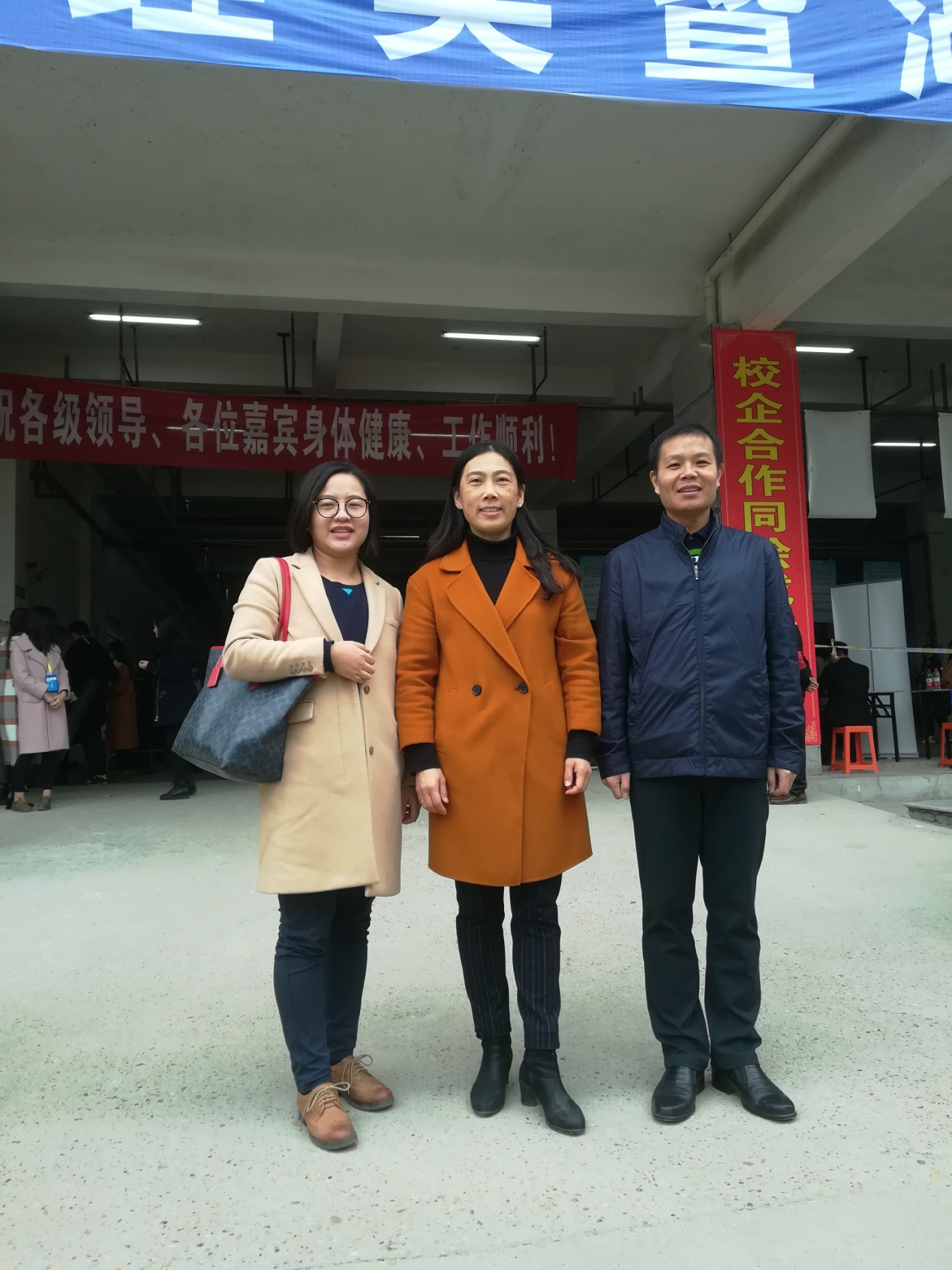 1511840275576088242.jpg 1.jpg