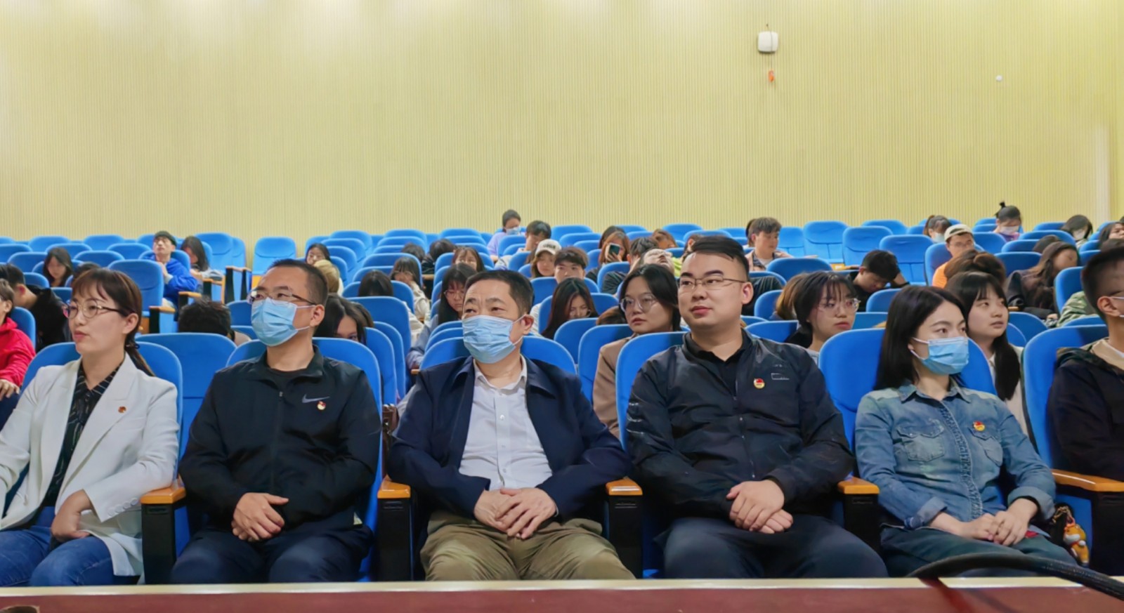 1652258587030094534.jpg 1652258587030094534.jpg