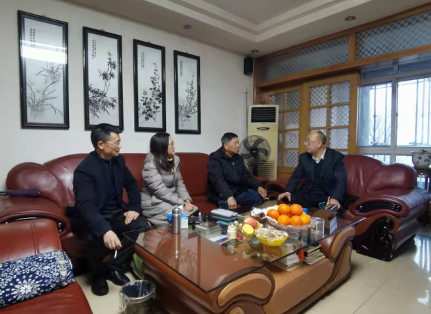 C:UsersAdministratorDesktop\u6821领导走访慰问生活困难党员和老党员、老干部\u6821领导走访慰问生活困难党员和老党员、老干部\u4fee改格式照片 .png