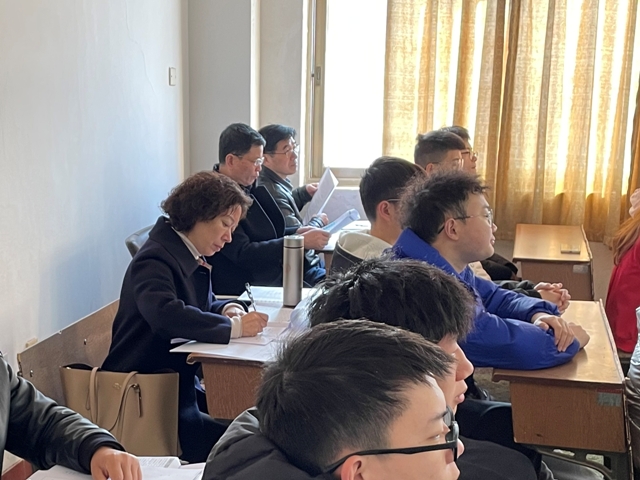 1677573523138071974.jpg 随堂听课.jpg