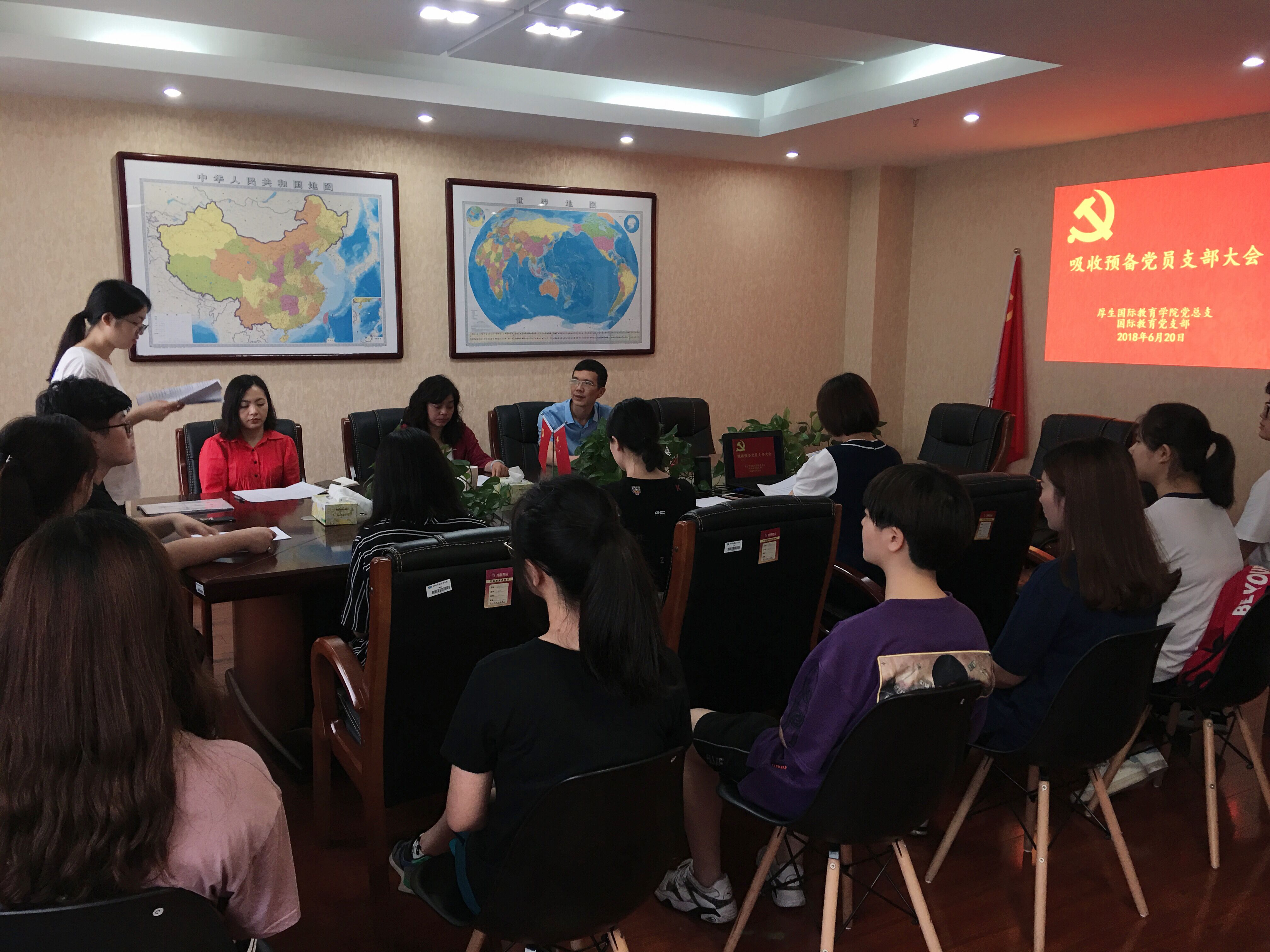 1529486384810028433.jpg 1529486384810028433.jpg