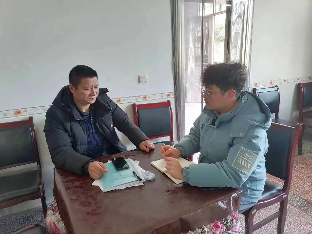 1677052446473019517.jpg 研究小组利用寒假开展调研访谈照片.jpg