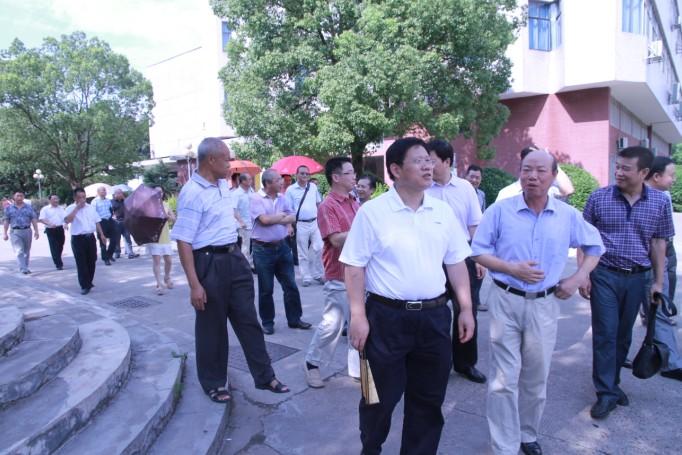 1512428397735012829.jpg 20000120211557_90510.jpg