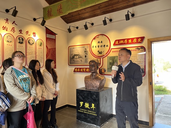 九秩风华峥嵘路  再启新程砥砺行照片3.jpg