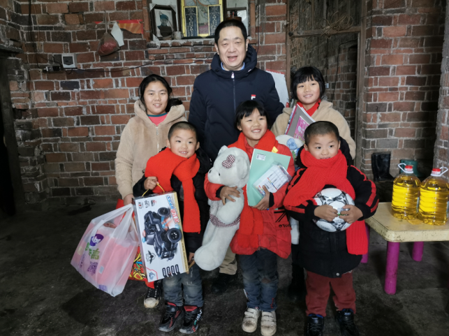 1643360449467018014.png C:UsersAdministratorDesktop\u6559育帮扶助力乡村振兴—Beat365唯一官方网站驻村工作队举行乡村振兴奖优助学表彰仪式\u8c03格式照片 .png