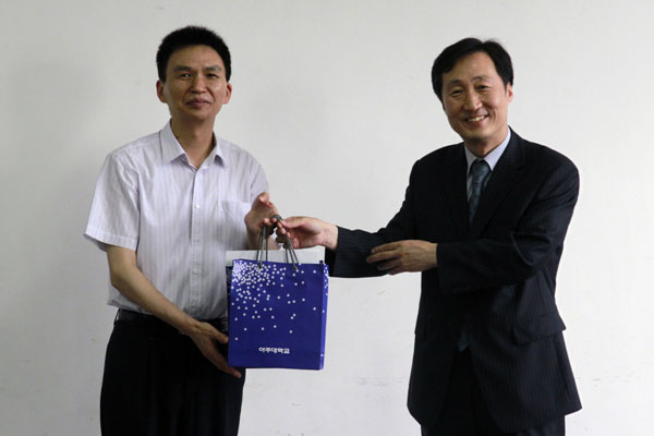 1511415560708054028.jpg 1371804338573.jpg