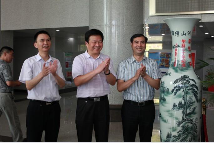 1512428425589081182.jpg 20000120211728_33472.jpg