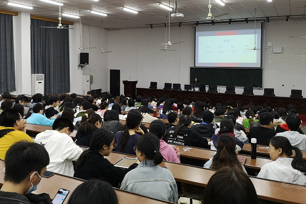 我院开展毕业生简历制作专场培训会